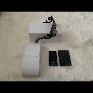 Prada sunglasses 100% authentic